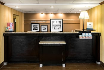 hampton inn parkersburg mineral wells