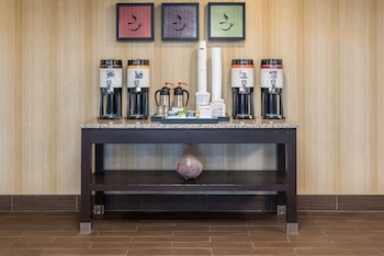 hampton inn parkersburg mineral wells