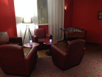 ibis chartres ouest luce