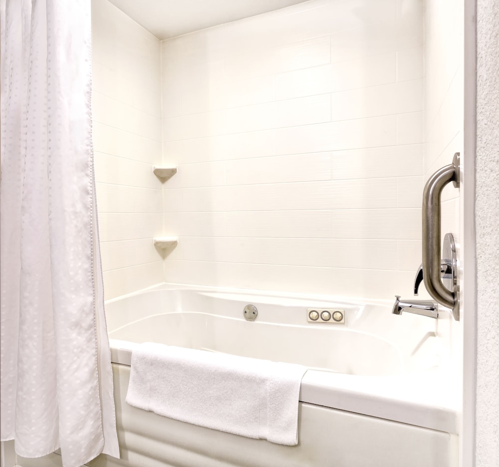 holiday inn express hotel and suites arcadia by ihg