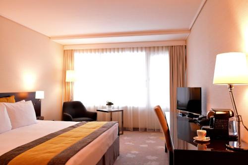 crowne plaza bucharest by ihg