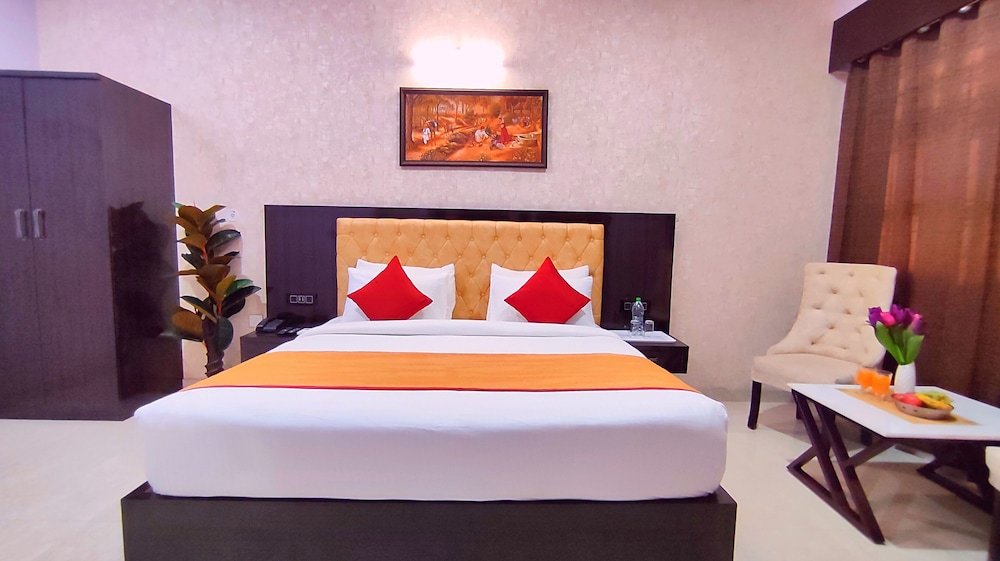 hotel aradhna inn by shrigo hotels