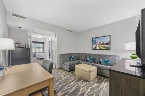 doubletree suites by hilton hotel huntsville south