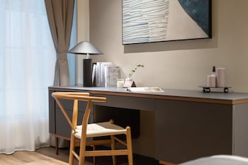 butterfly on prat boutique hotel tsim sha tsui