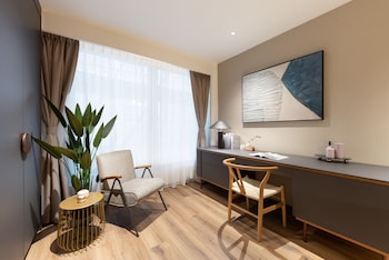 butterfly on prat boutique hotel tsim sha tsui