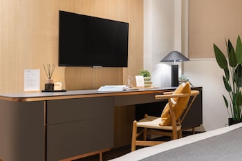 butterfly on prat boutique hotel tsim sha tsui