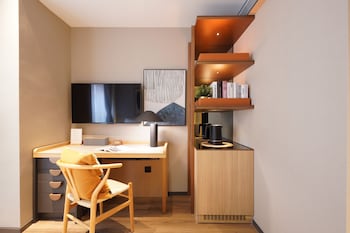 butterfly on prat boutique hotel tsim sha tsui