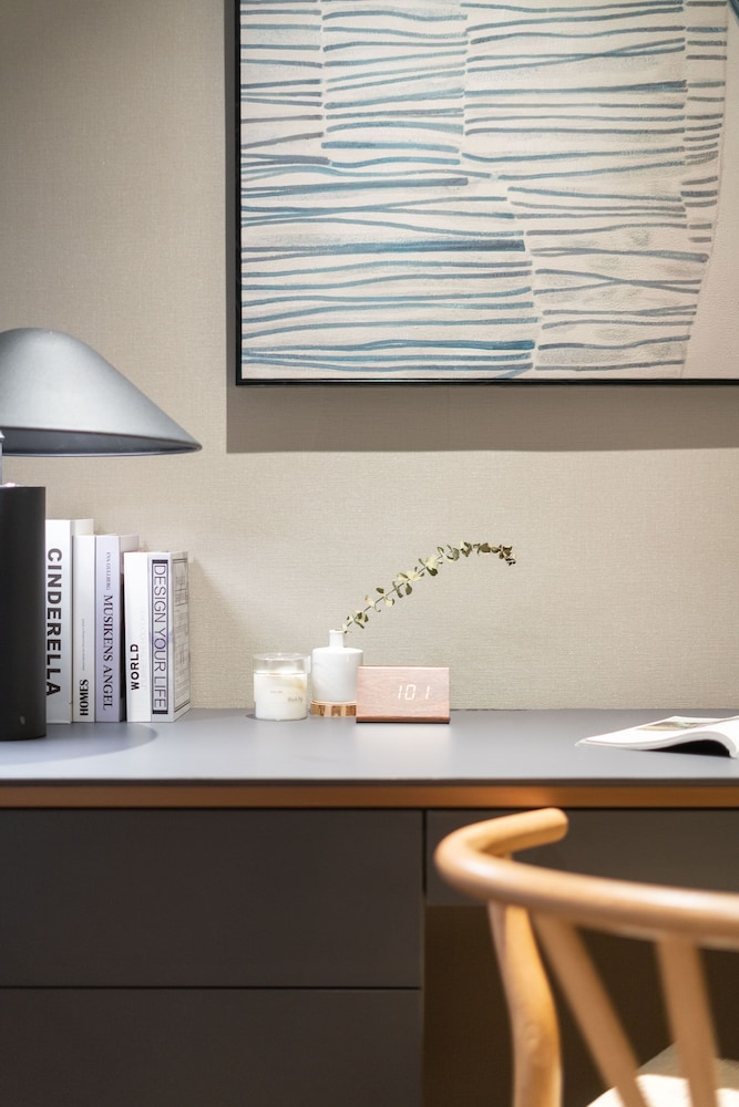 butterfly on prat boutique hotel tsim sha tsui