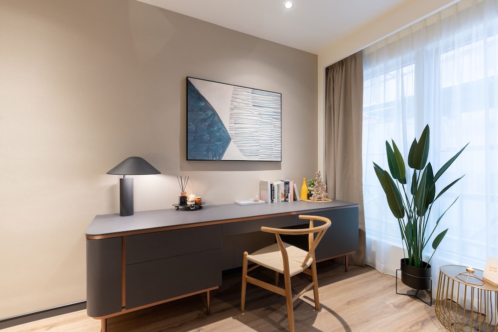 butterfly on prat boutique hotel tsim sha tsui