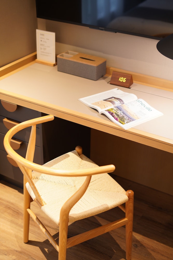 butterfly on prat boutique hotel tsim sha tsui