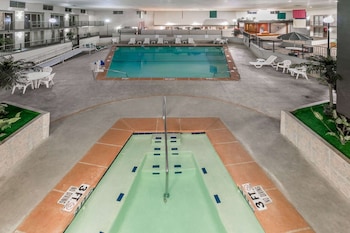 Ramada By Wyndham Odessa Near University Of Texas Permian,Midland>>Ector,3 star