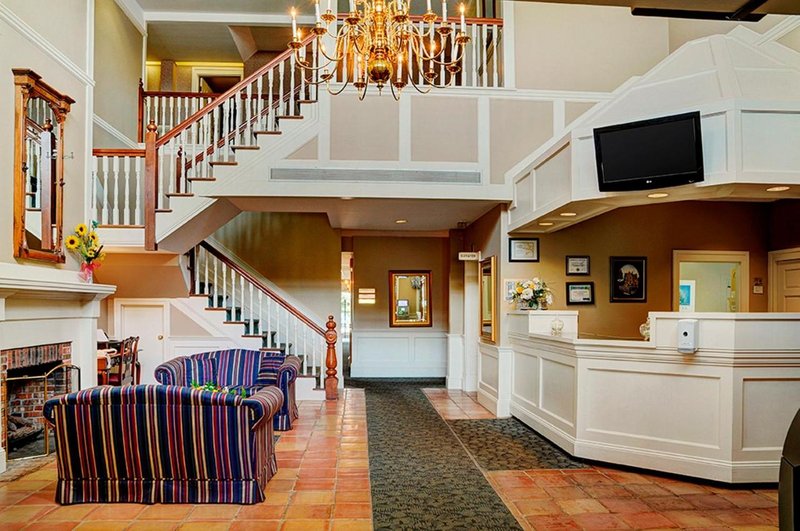 loyalist country inn and conference centre