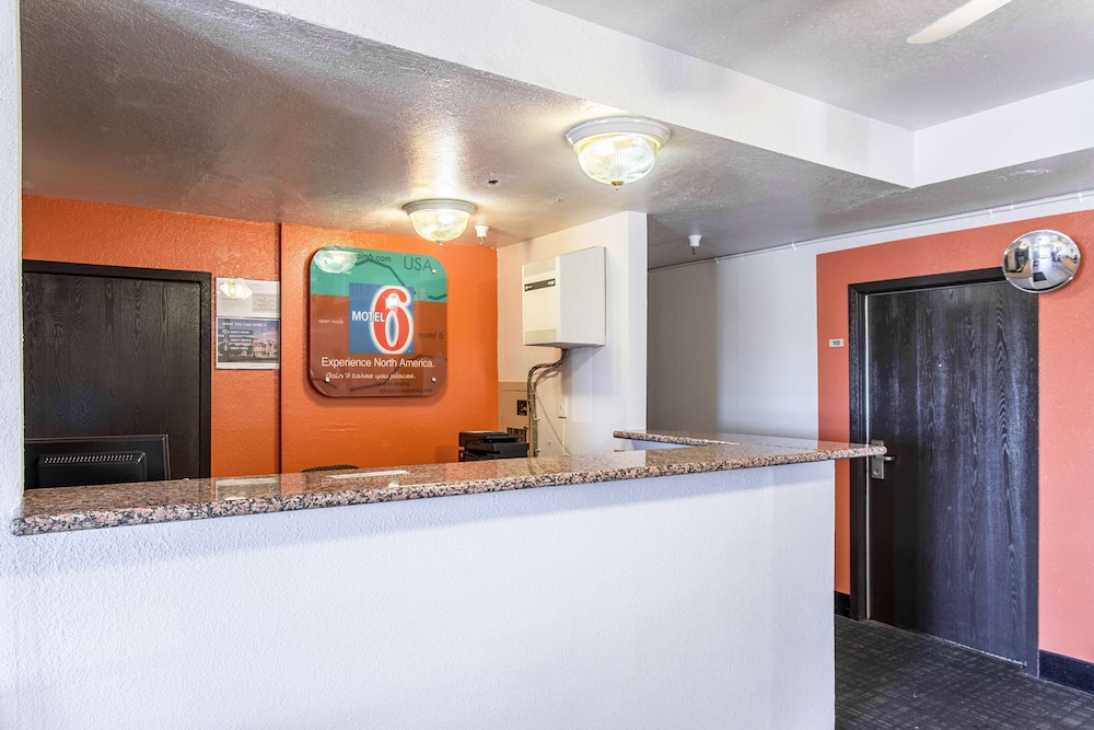motel 6 moriarty nm