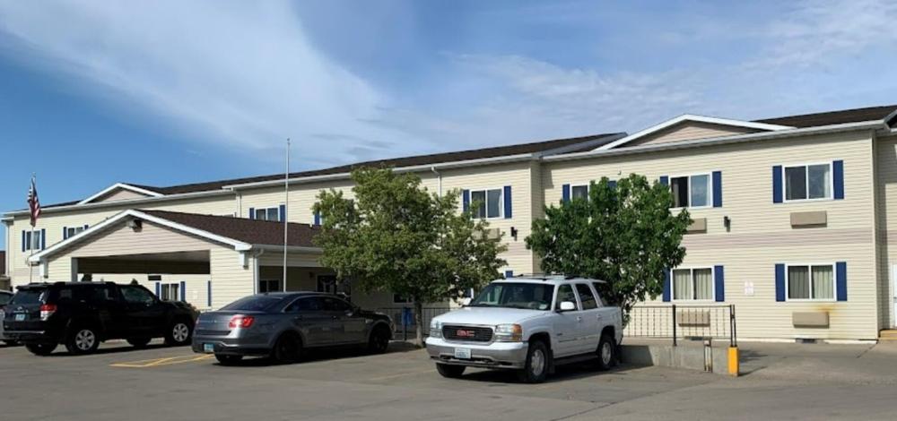 days inn and suites williston