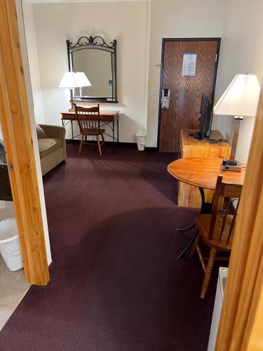 days inn and suites williston