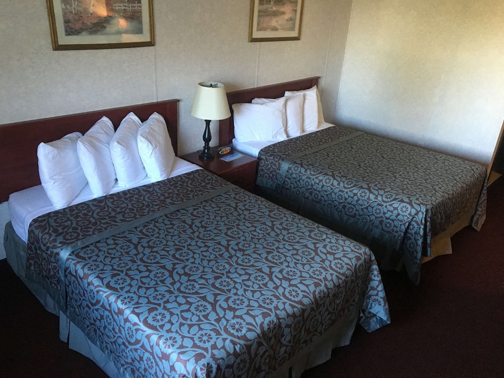 days inn and suites williston
