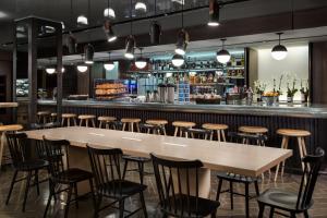 paramount times square