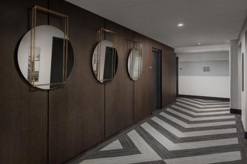 paramount times square