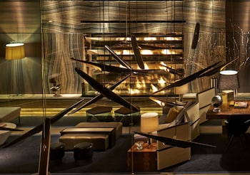 paramount times square