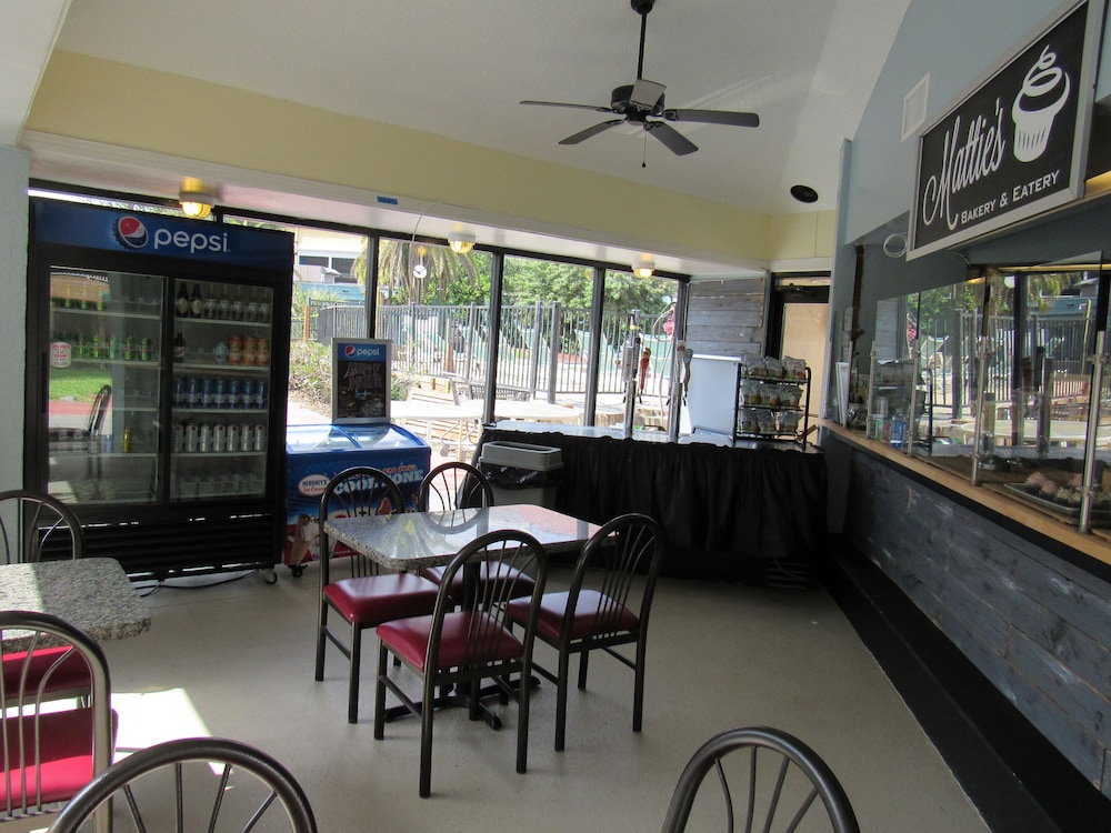 clarion inn orlando international drive icon park