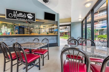 clarion inn orlando international drive icon park