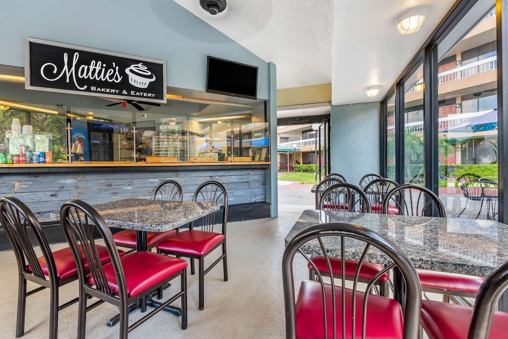 clarion inn orlando international drive icon park