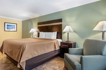 clarion inn orlando international drive icon park