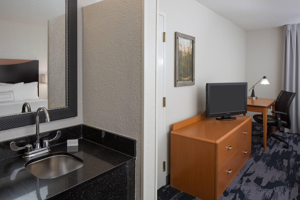 fairfield inn and suites orlando lake buena vista