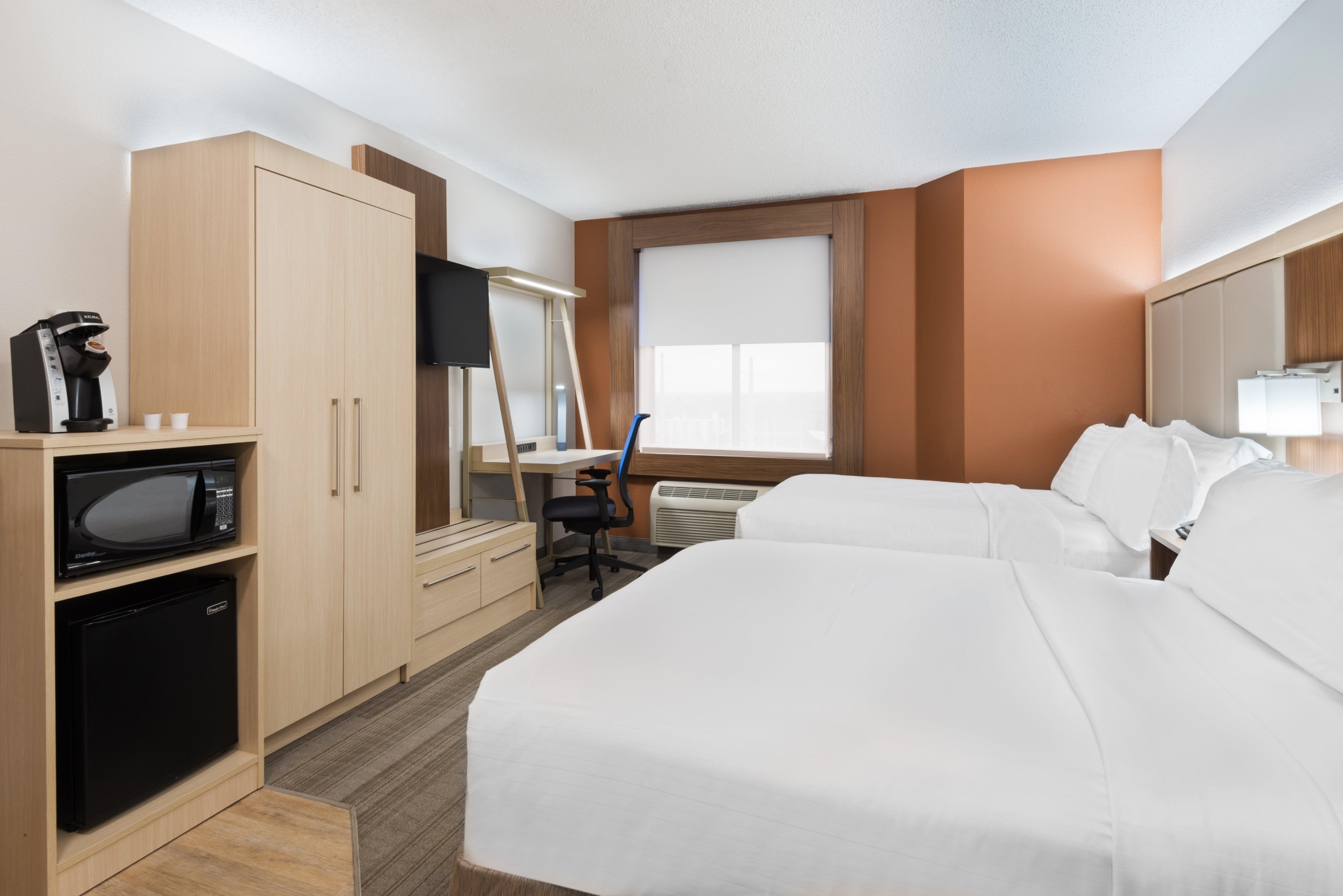 holiday inn express and suites nearest universal orlando by ihg
