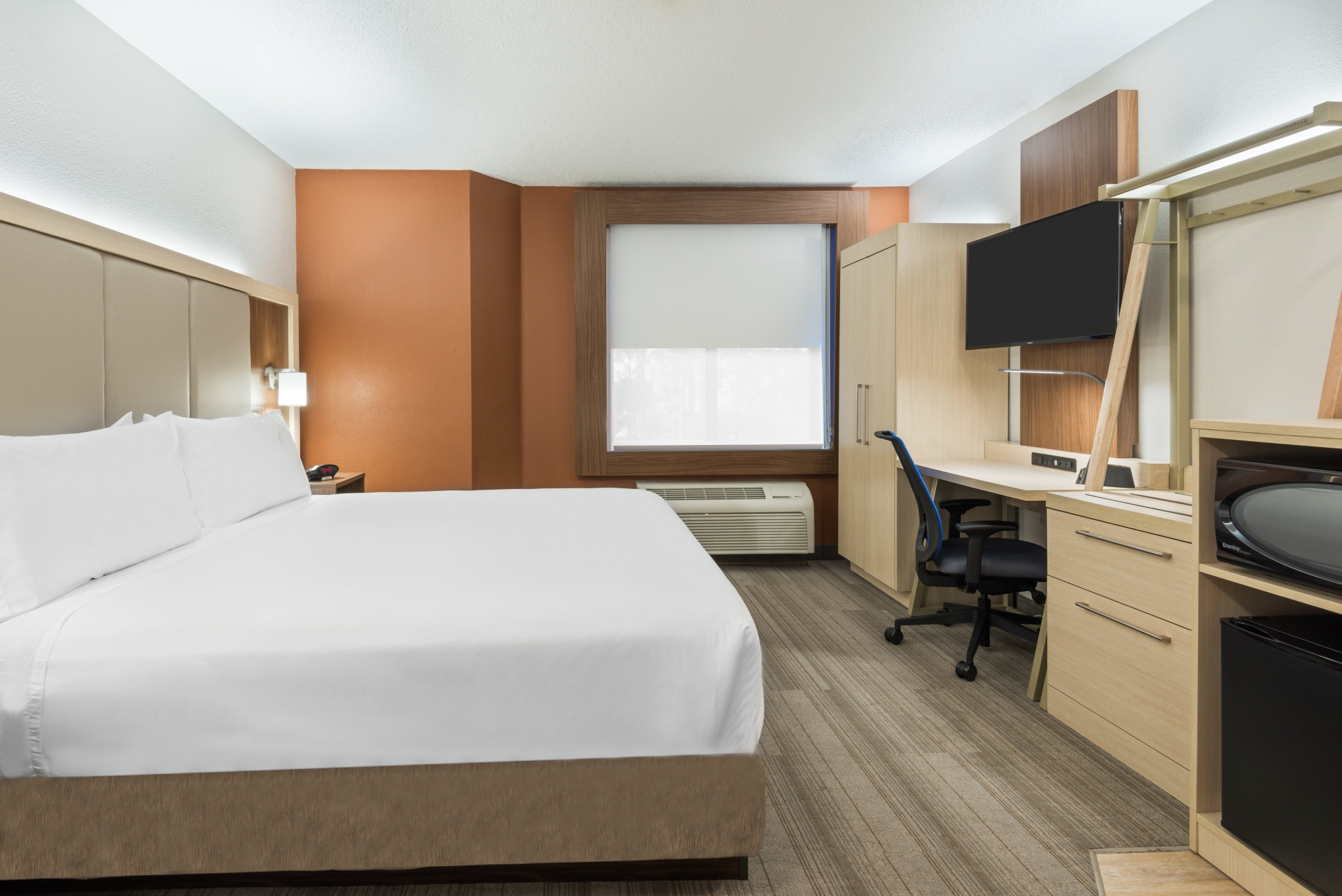 holiday inn express and suites nearest universal orlando by ihg