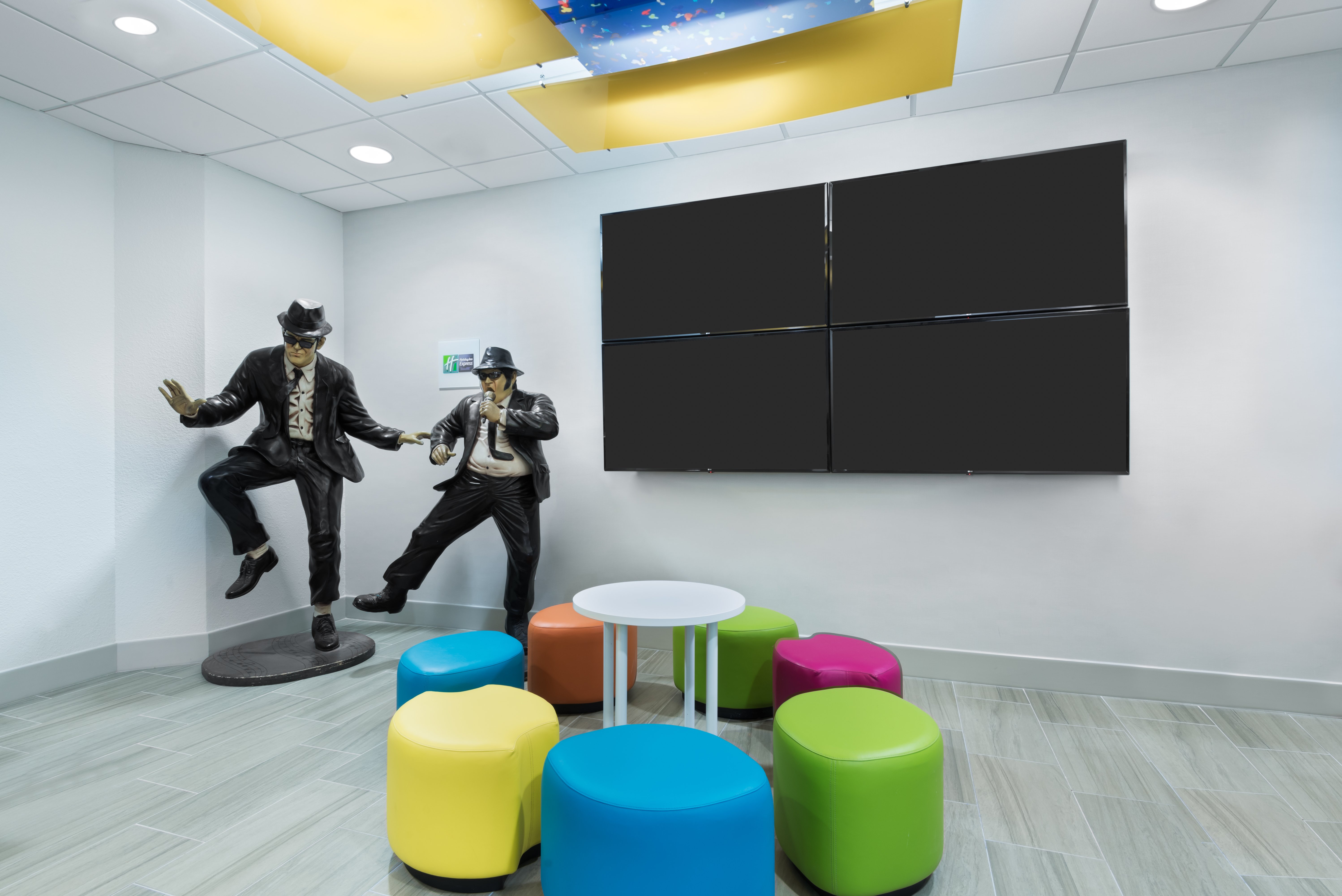 holiday inn express and suites nearest universal orlando by ihg