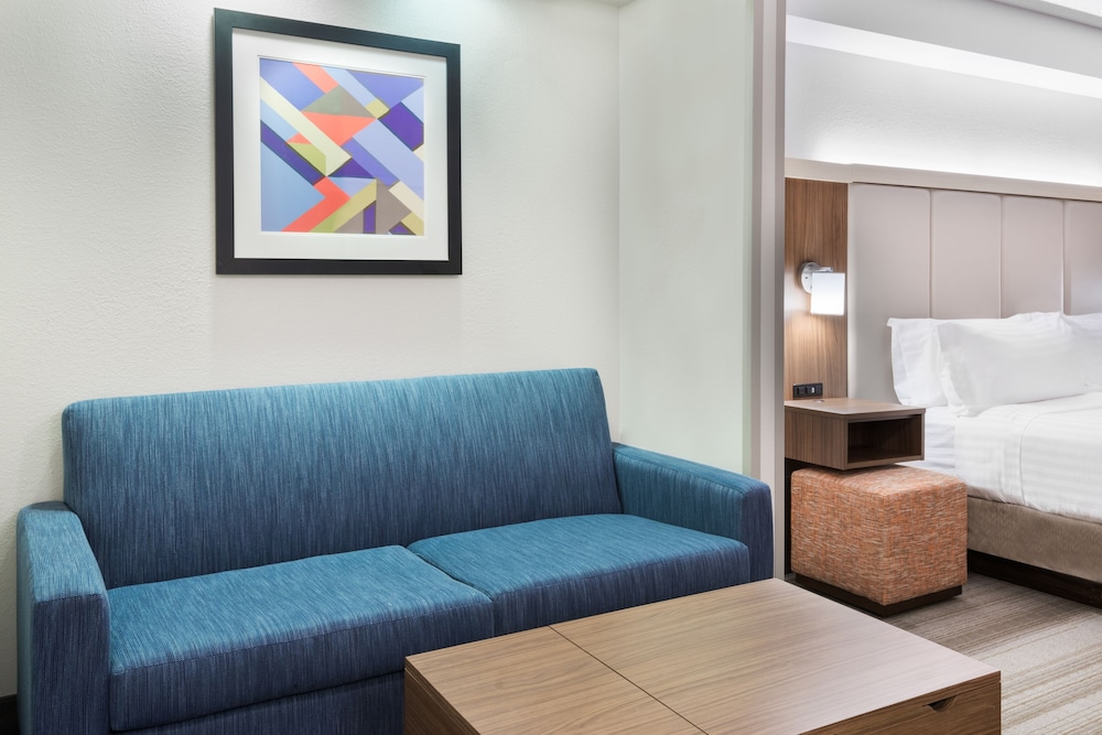 holiday inn express and suites nearest universal orlando by ihg