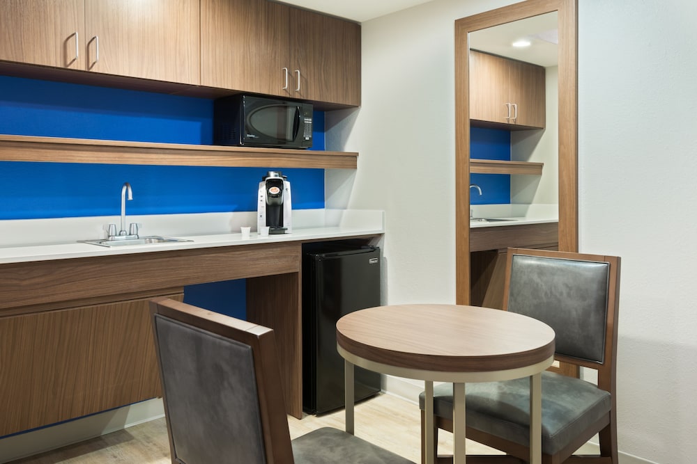 holiday inn express and suites nearest universal orlando by ihg