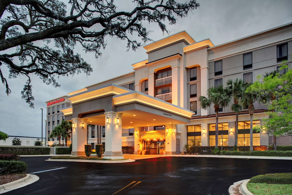 hampton inn and suites lake mary at colonial townpark