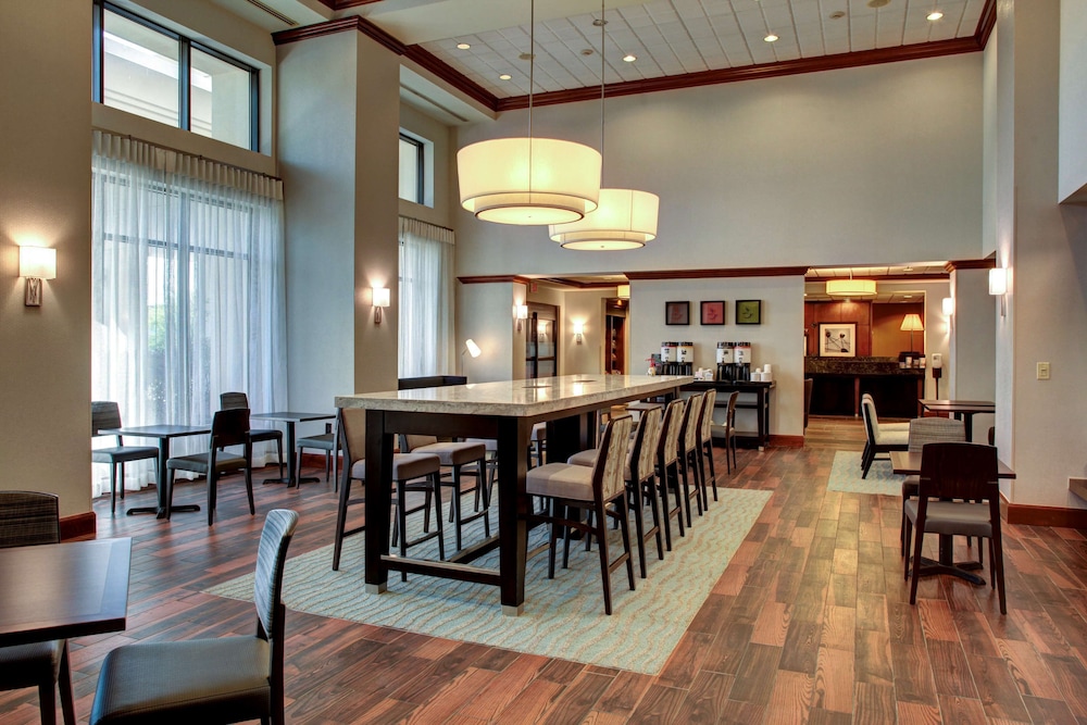 hampton inn and suites lake mary at colonial townpark