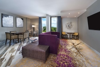 doubletree by hilton hotel orlando east ucf area