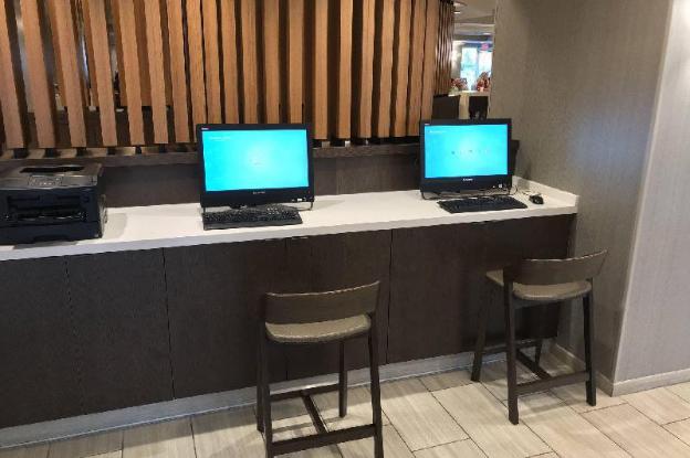 springhill suites orlando lake buena vista marriott village