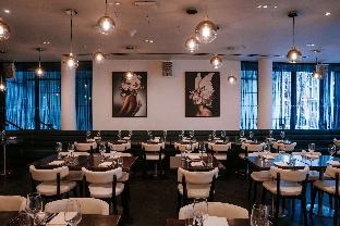 the westminster london curio collection by hilton