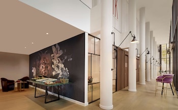 the westminster london curio collection by hilton