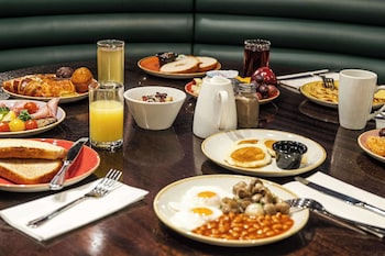 the westminster london curio collection by hilton