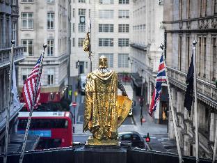 The Savoy,Covent Garden>>Charing Cross,5 star