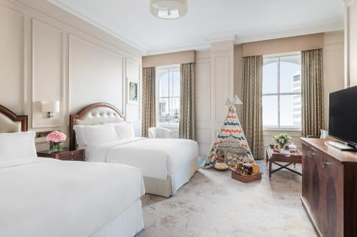 The Langham, London,London>>City Of Westminster,5 star