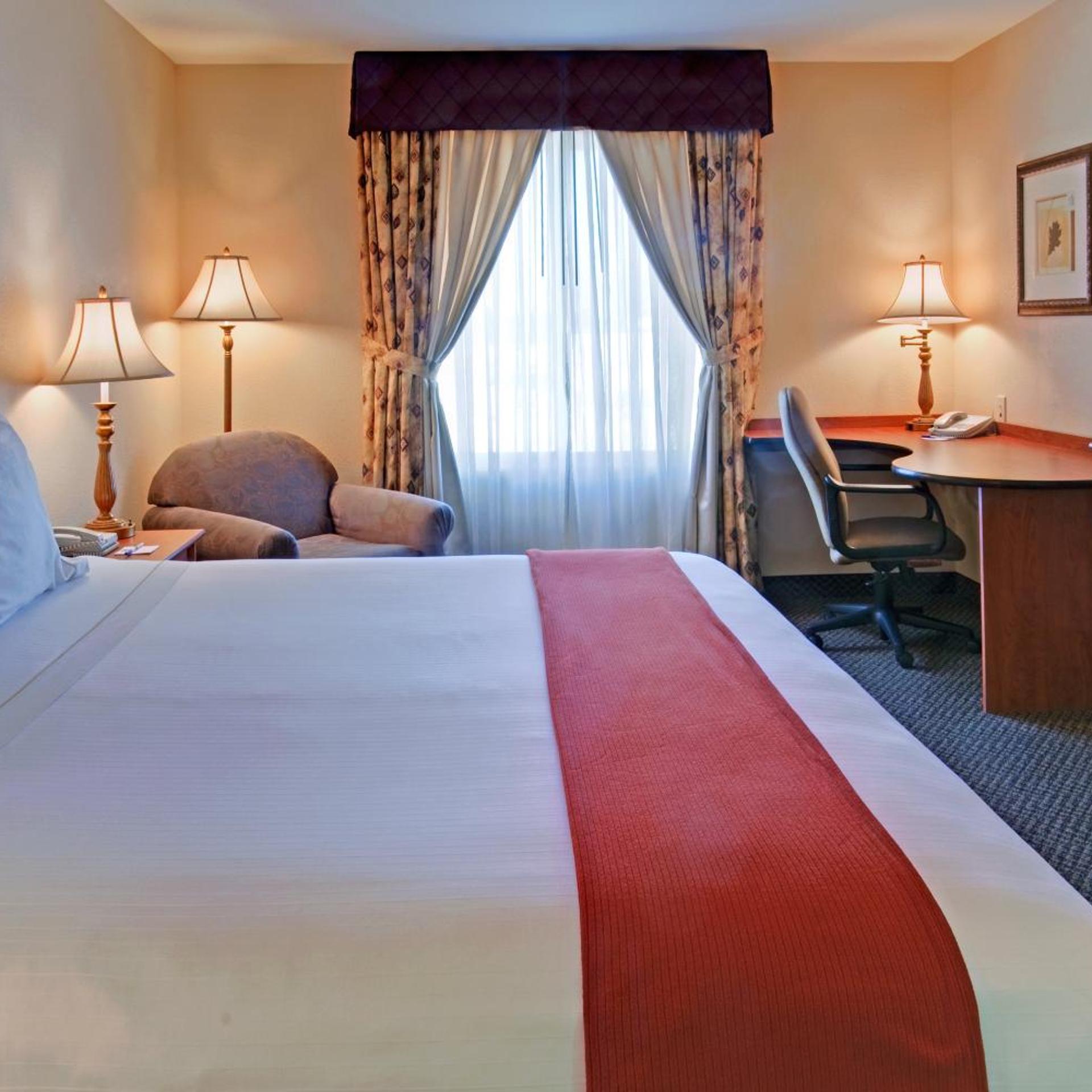 holiday inn express las vegas nellis by ihg