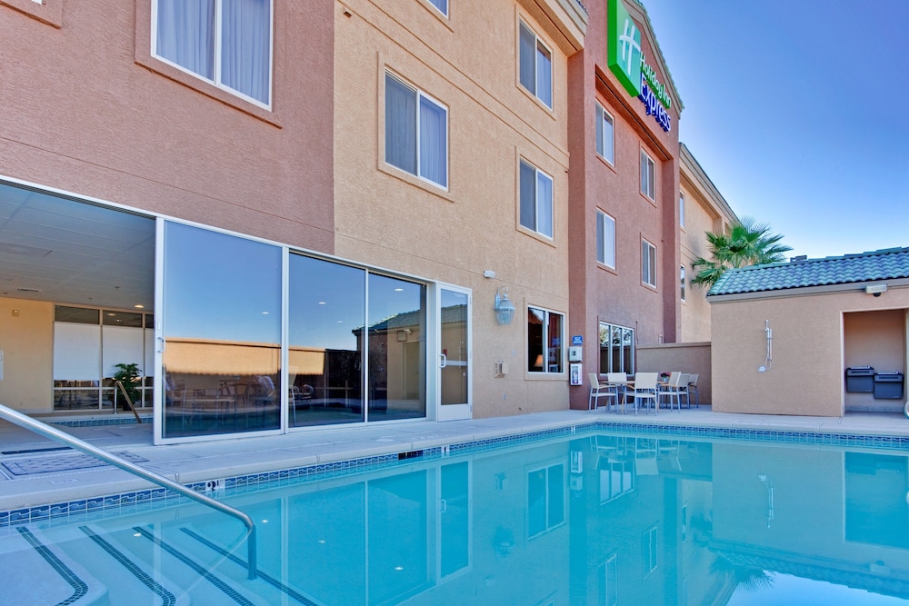 holiday inn express las vegas nellis by ihg