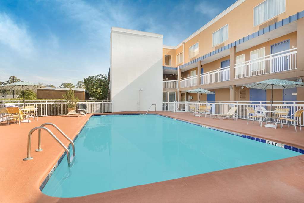 baymont by wyndham savannah midtown