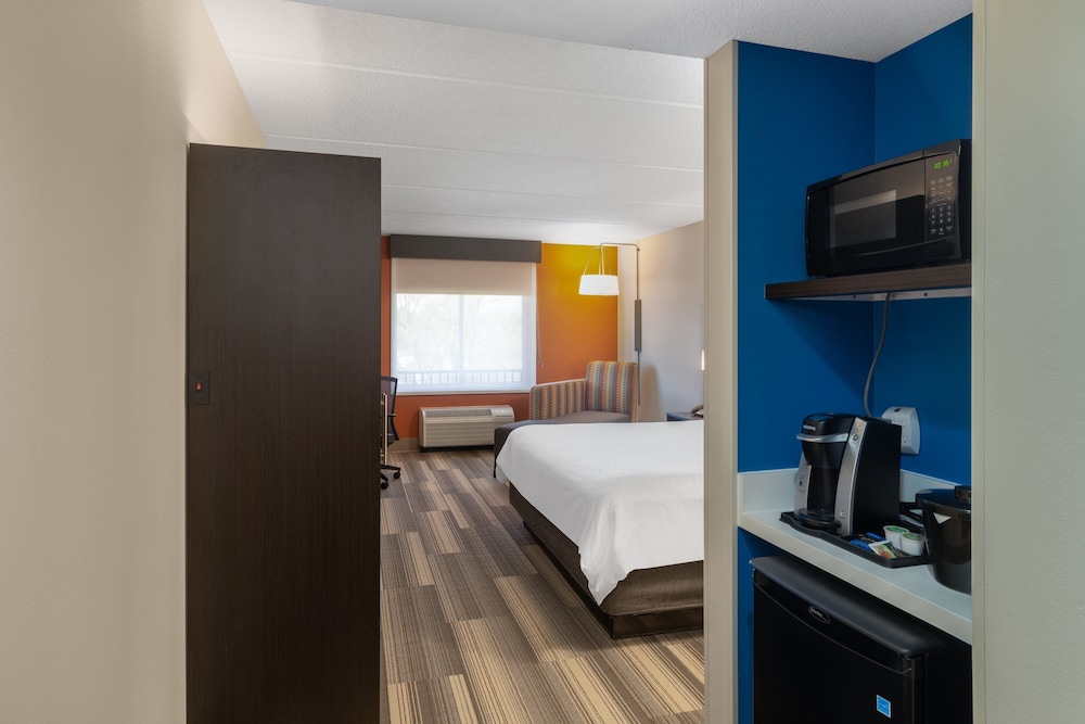 holiday inn express bluffton at hilton head area by ihg