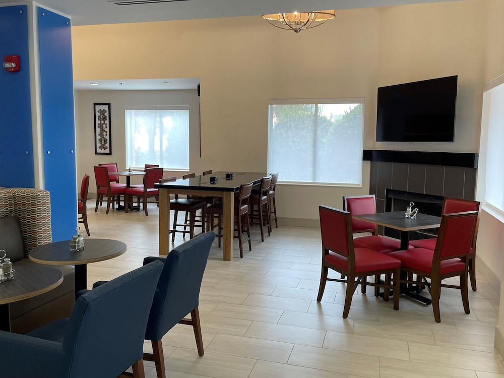 holiday inn express bluffton at hilton head area by ihg