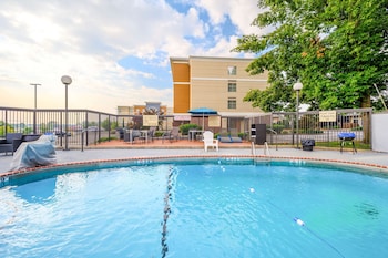 hampton inn st louis westport