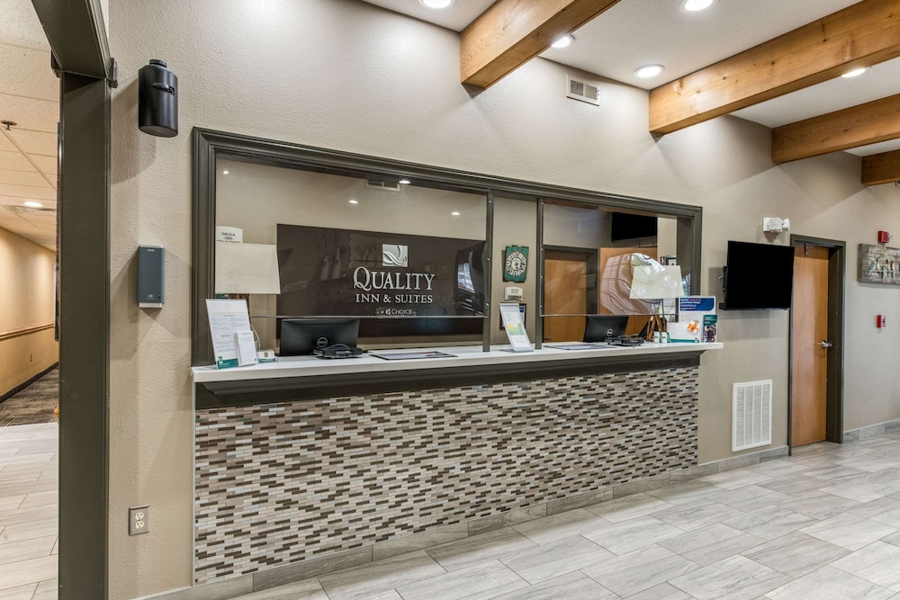 quality inn and suites hendersonville flat rock