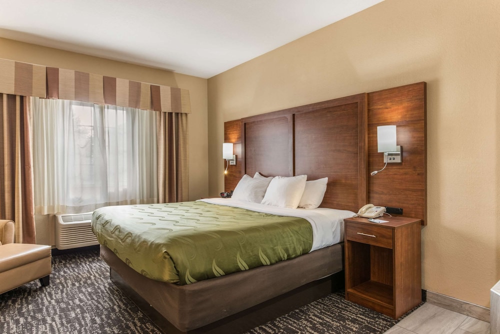 quality inn and suites hendersonville flat rock